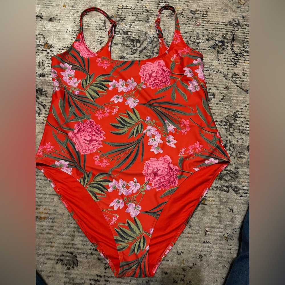 Old Navy Red Floral Women's One Piece Swimsuit
